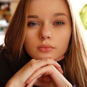 Meet your Posher, Hanlon